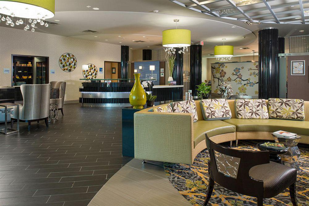 Holiday Inn Express & Suites Kansas City Airport By Ihg Интериор снимка