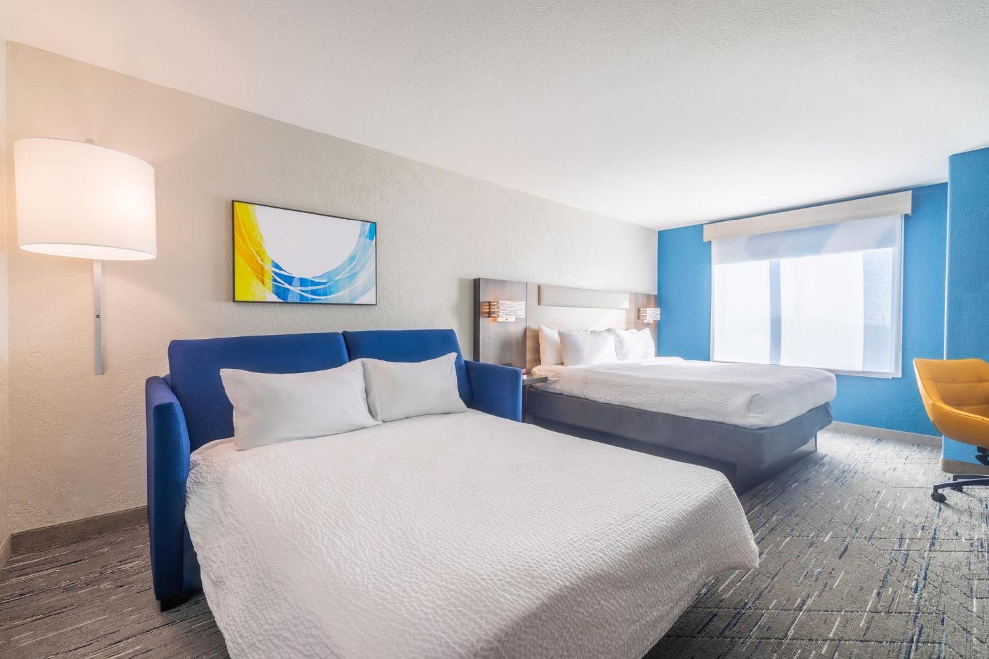 Holiday Inn Express & Suites Kansas City Airport By Ihg Екстериор снимка