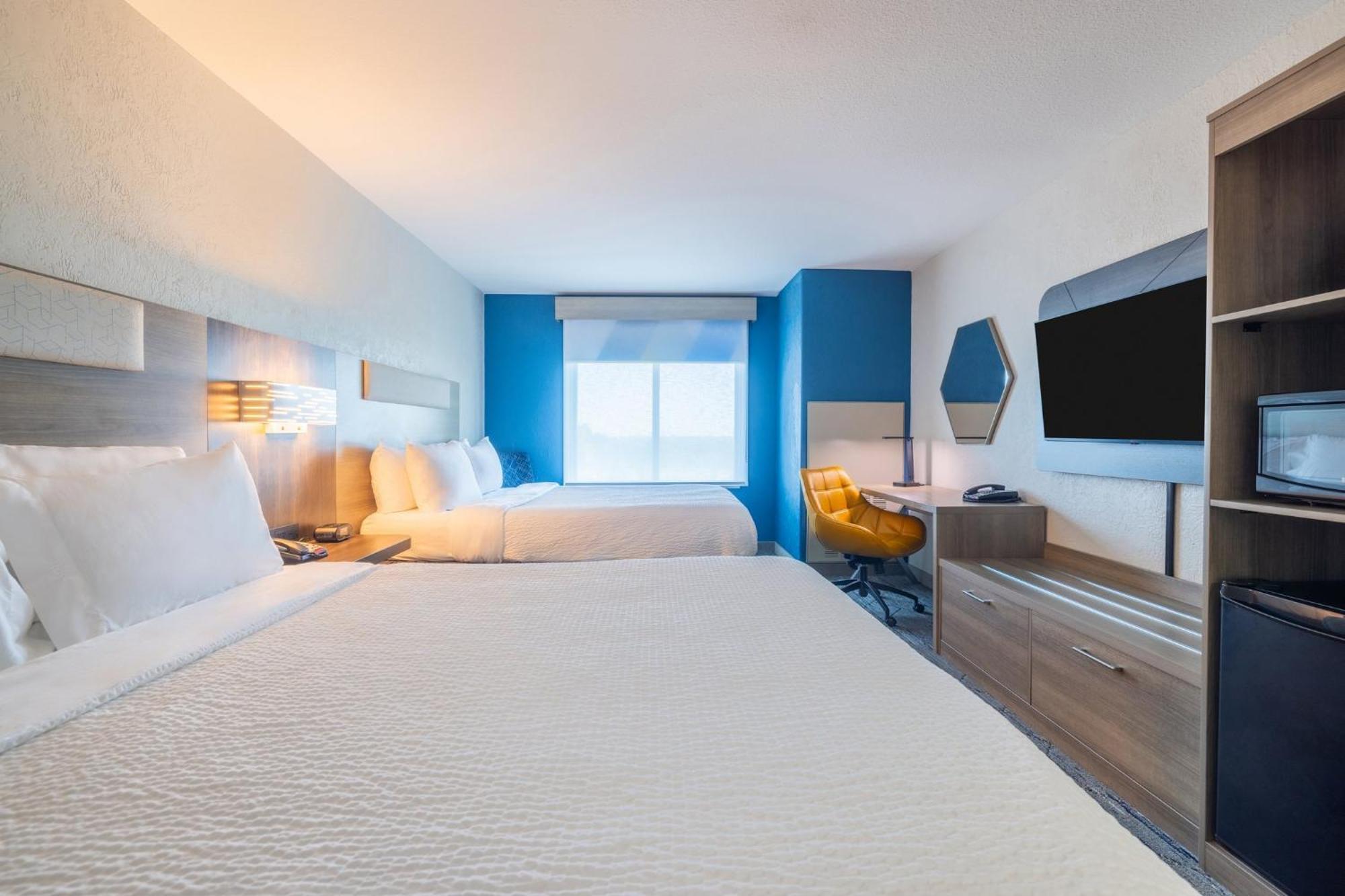 Holiday Inn Express & Suites Kansas City Airport By Ihg Екстериор снимка