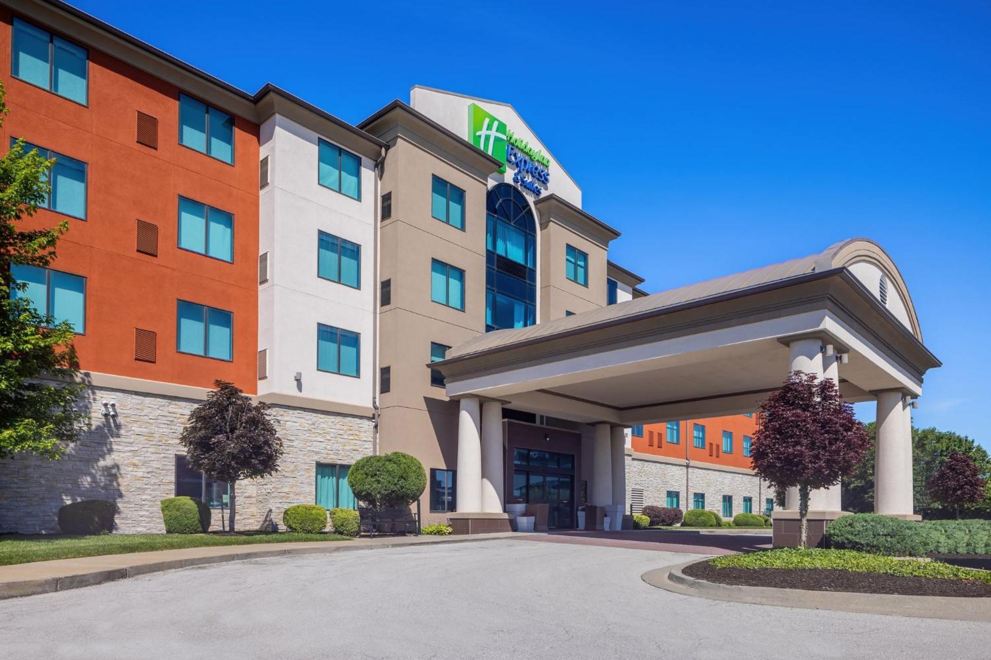 Holiday Inn Express & Suites Kansas City Airport By Ihg Екстериор снимка